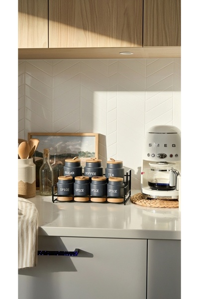 Generic "Kitchen elegance starts with the details – a luxurious jar set with a modern design"
