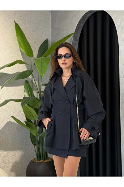 By Merve Darende Belden Oturtmalı Pileli Çıt Çıt Düğmeli Ceket