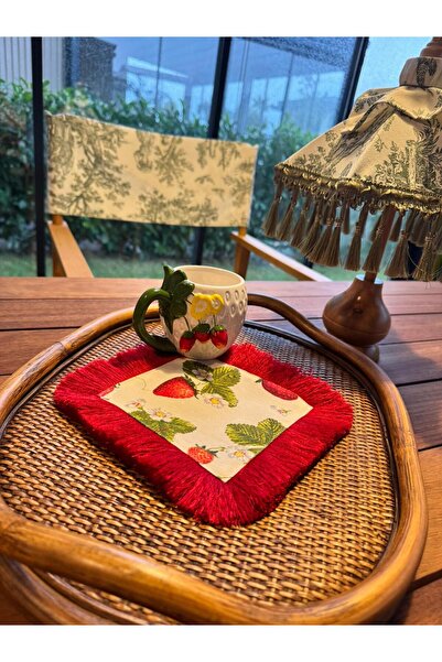 Merve Kaymakcı Çilekli Sunum Peçetesi