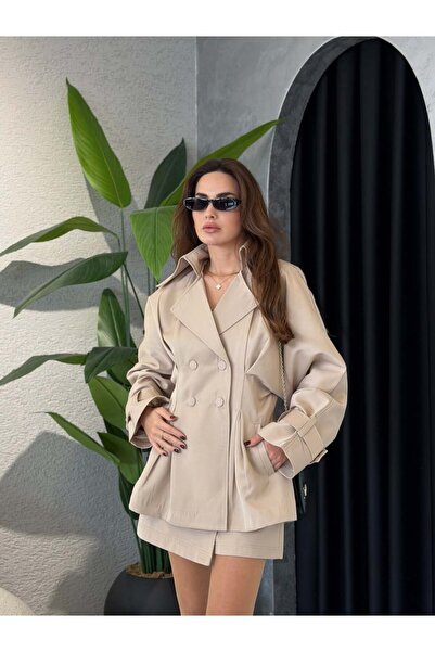 By Merve Darende Belden Oturtmalı Pileli Çıt Çıt Düğmeli Ceket