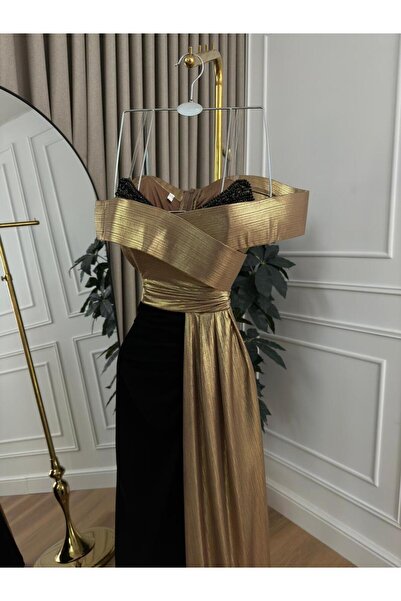 FAKHM AL SAWAR Luxurious and elegant wedding dress