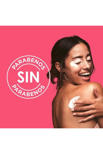 St. Ives Vitamin C & Red Fruits Body Cream 532 ml