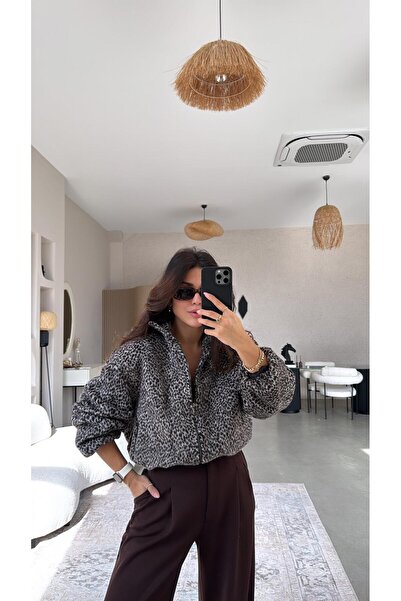 Buket Teke Stamp Leopard Jacket