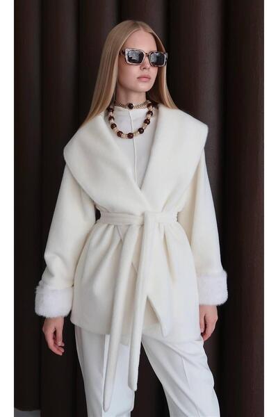 KULVAR TREND 7099 Ceket Yaka Bilek Kürk Ortişli Kemerli Kaşe Ceket Ekru