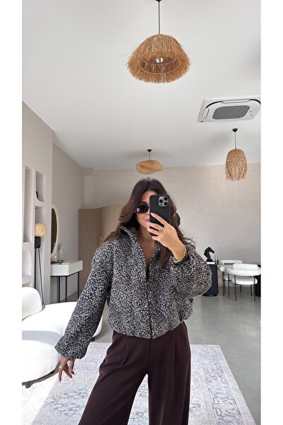 Buket Teke Stamp Leopard Jacket