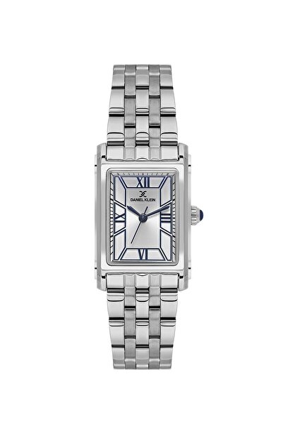 Daniel Klein ساعة يد نسائية مستطيلة الشكل بقرص فضي وأرقام رومانية وسوار معدني