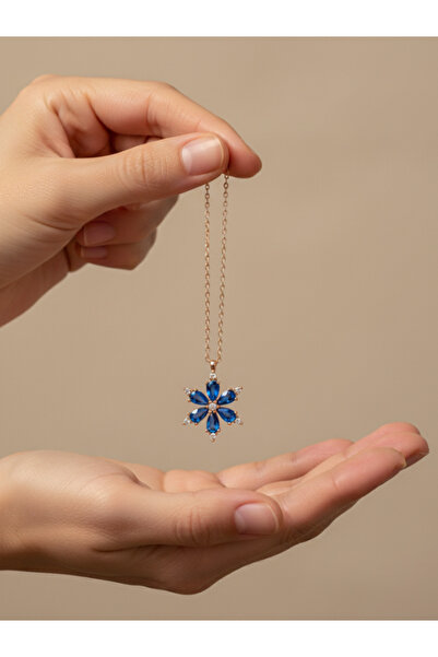 luvee 925 Ayar Manolya Gümüş Kolye