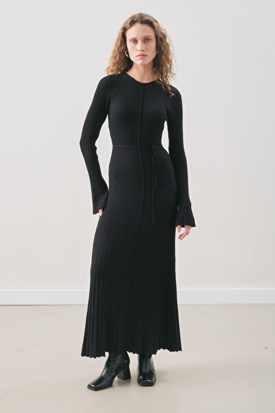 Manuka Black Rubber Knit Dress with Flawed Skirt