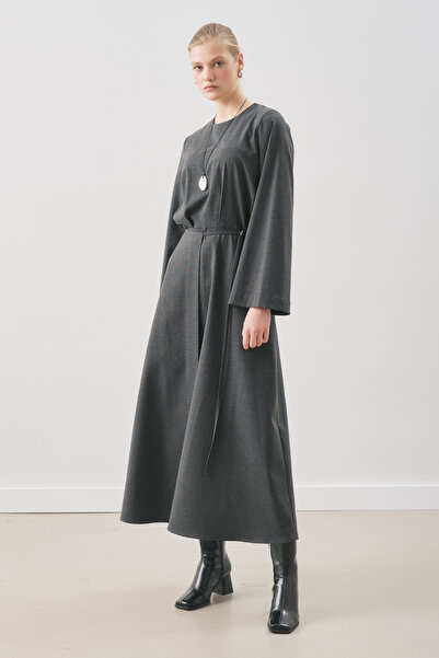 Manuka Anvelop Classic Dress with Skirt Anthracite