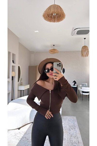 Butik KADIN OTTOMAN FERMUARLI MADONNA YAKA BLUZ