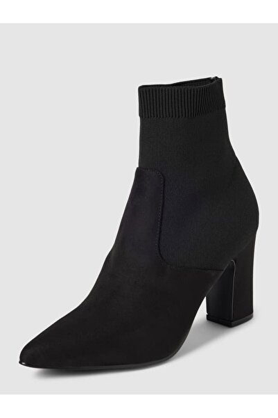 Steve Madden ankle boots with elastic shaft and block heel in black