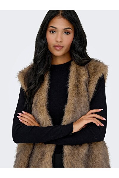 ONLY 15354308 Onldawn Life Faux Fur Waistcoat Otw