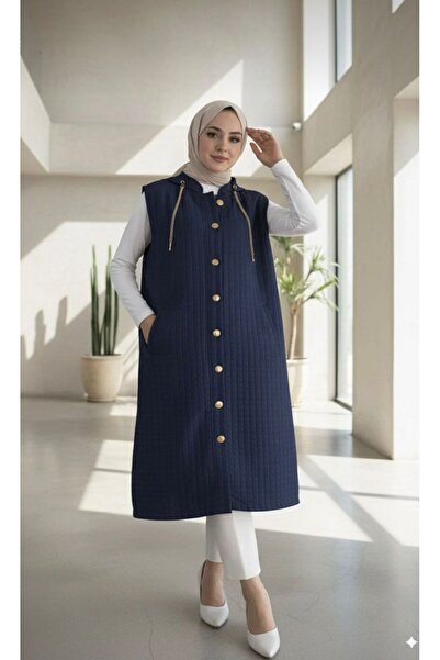 KMKkombin Women's New Season Chain Detail Quilted Vest with Hat