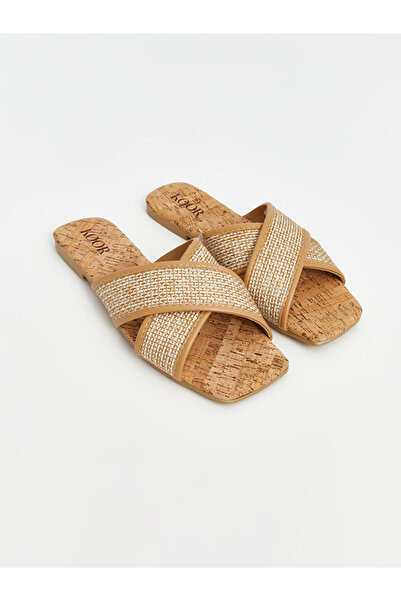 LC Waikiki Beige Cross-Strapped Women's Sandals