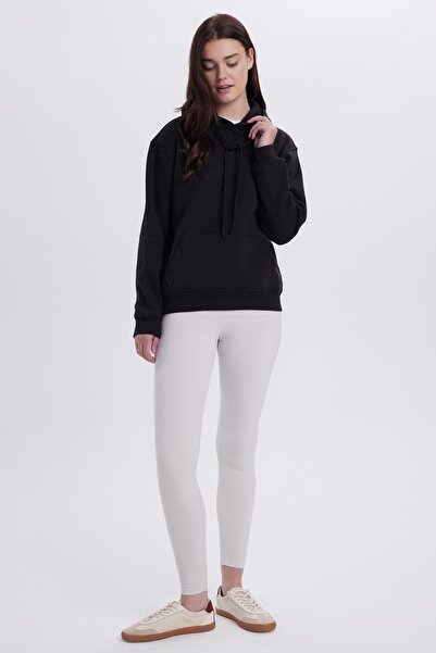 Tudors Γυναικείο μπλουζάκι Relax Fit Comfortable Cut Cotton με με κουκούλα τσέπες καγκουρό μαύρο