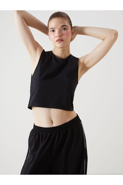 LC Waikiki Black Crew Neck Crop Women's Sports T-Shirt