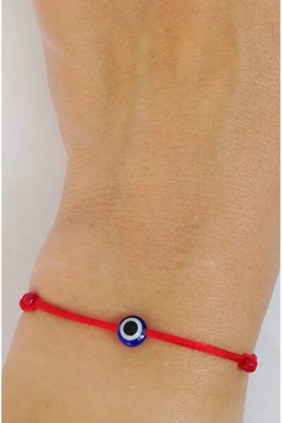 Siyah Kadın Nazar Objeli Kırmızı Renk Floş İpli Şans Bilekliği