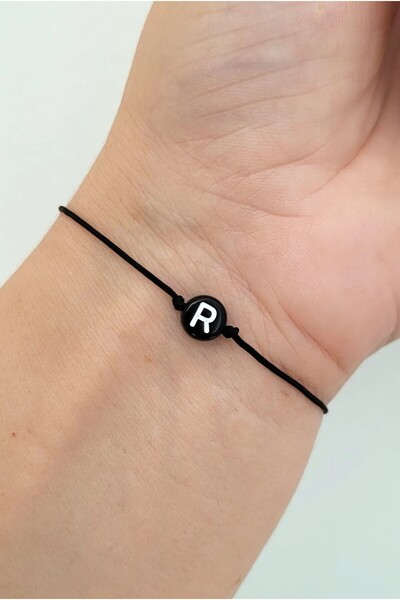 Siyah Kadın Siyah Harf Objeli Siyah Renk Floş İpli Şans Bilekliği