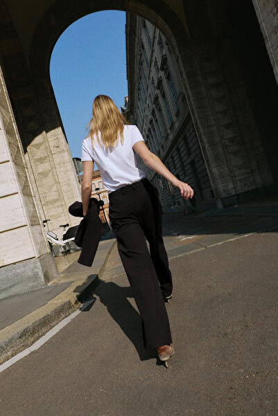 Açelya Okcu Premium Vento Mid Waist Wide Leg Woven Trousers