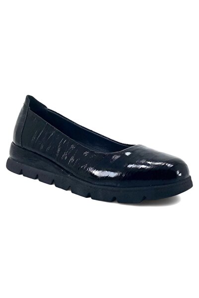 Beety 25201 25KA Pantofi casual pentru femei din piele lacuita neagra
