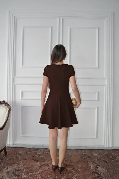 Swass Half Sleeve Flounce Dress Brown