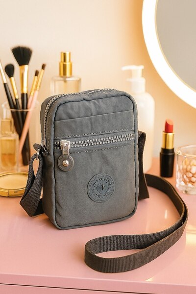 Newish Polo Women's Kri̇nkil Postman Shoulder Bag with Adjustable Straps and Pockets