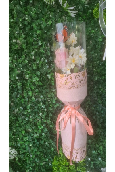 Sosyete shop Ozel gunler icin trend kutuda ögretmenler günü ,anneler günü, sevgiliye özel çiçek buketi