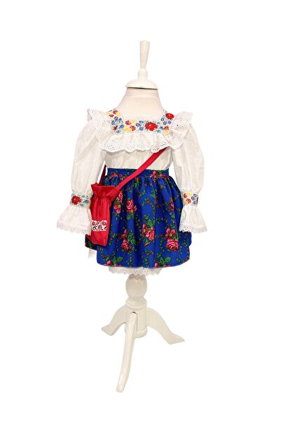 Kareea Compleu Traditonal fete cu sortulet ( 5 piese )