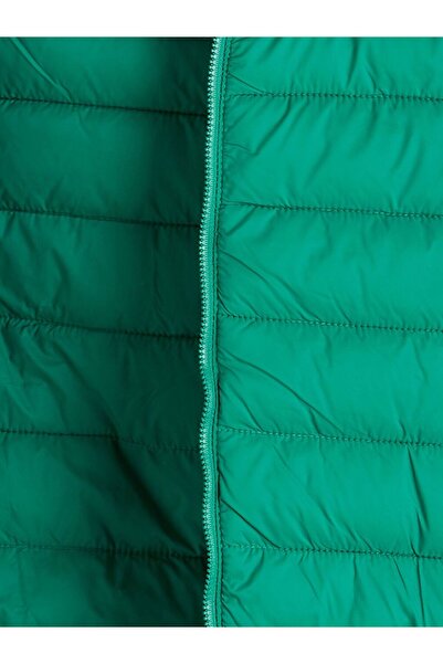 LC Waikiki LCW ECO Boy's Puffer Jacket with Hood