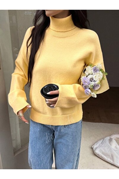 Dier Moda Women's Butter Yellow Turtleneck Oversized Knitwear Sweater, Knitwear Sweater Fmoda1969