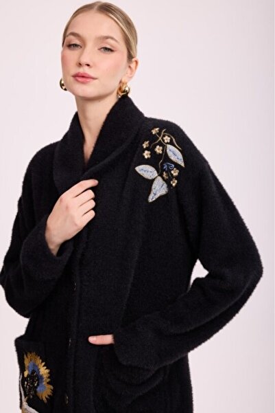 Missemramiss 4882 سترة أنجورا مطرزة بتفاصيل دقيقة من ألوارا