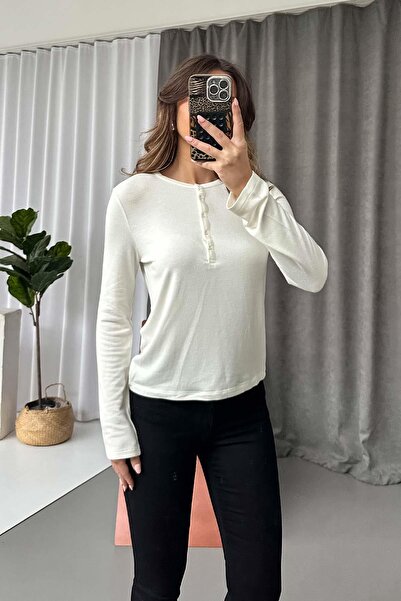 Mine Tan Butik Crew Neck Buttoned Basic Blouse - Ecru