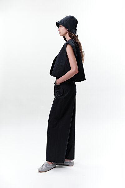 Manuka Short Vest with Cep Detail, Navy Blue