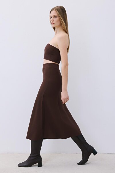 rue Elastic Waist Midi Length Brown Knit Skirt