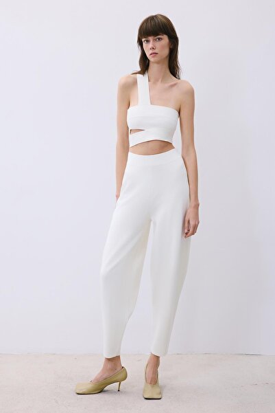 rue Comfortable Form Ecru Knitwear Trousers with Elastic Waist