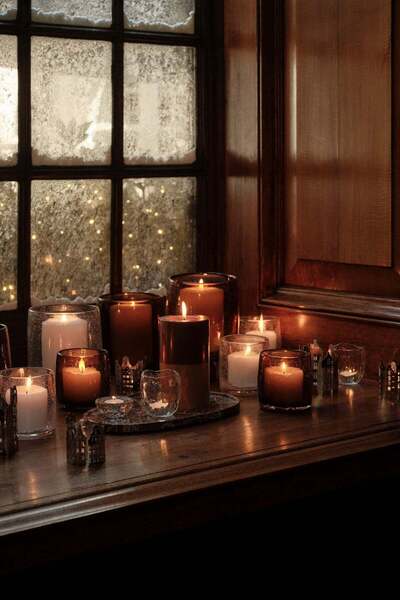 H&M Small cityscape tealight holder