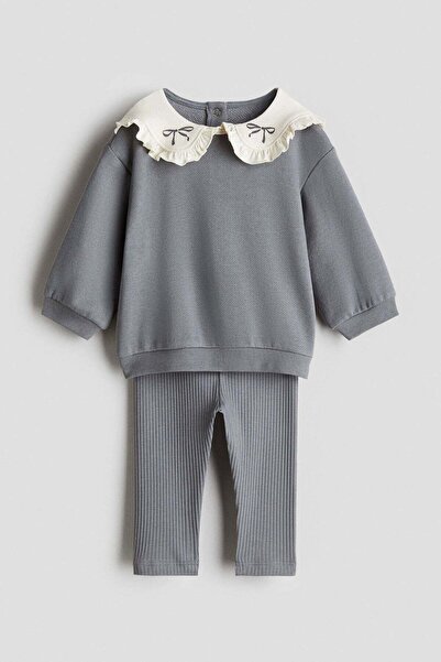 H&M 2-piece sweatshirt and leggings set