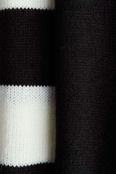 H&M قطعتان من الكنزات