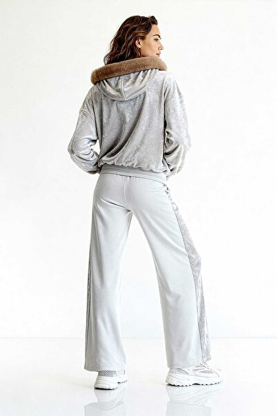 UTOPIAN Kapüşonu Kürklü Kadife Fermuarlı Sweatshirt