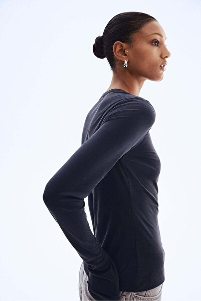 H&M بلوزة من مزيج المودال المضلع