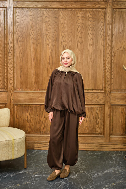 LOCCO Women's Hidden Zipper Detail Suit Brown