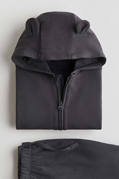 H&M 2-piece hoodie and joggers set