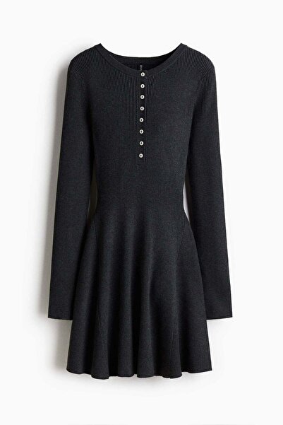 H&M Rib-knit flared-skirt dress