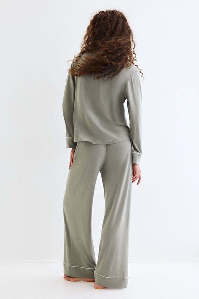 H&M MAMA Piping-detail pyjamas