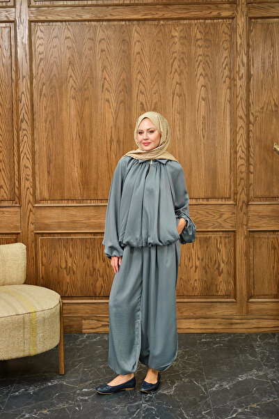 LOCCO Women's Hidden Zipper Detail Suit Gray