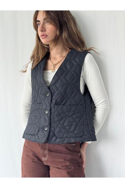 Retrobird Design Front Buttoned Quilted Vest Women's Basalt
