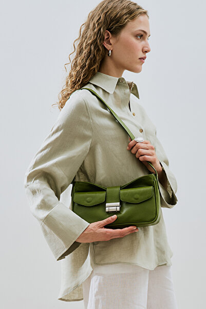 Manuka Hondae Buckle Bag Green