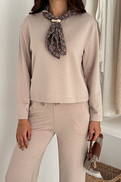 VAGGON Women's Beige Scarf Detailed Sweatshirt and Wide Leg Sweatpants Set Vs01569