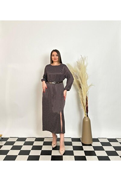 DE WHITES Plus size belted dress with slit detail on the bottom skirt