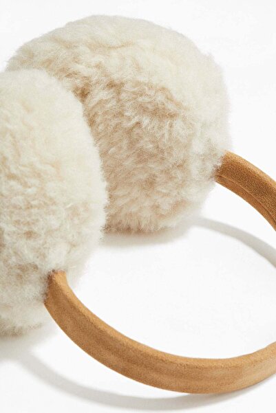 H&M Fluffy earmuffs